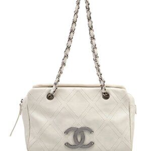 Chanel Small Diamond Stitch Shoulder Bag